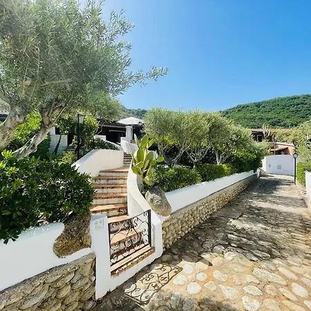 Sunset House Villa *