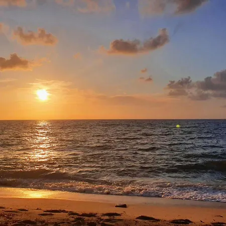 Sunset House 파르겔리아