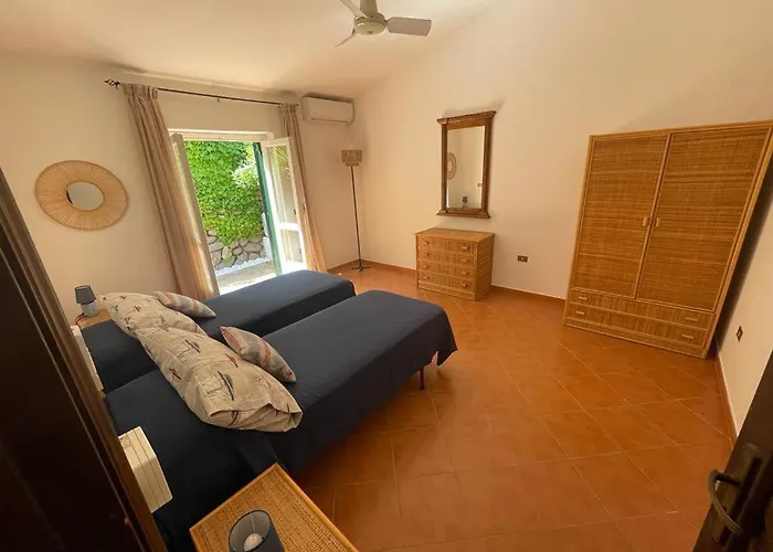 Sunset House Villa *